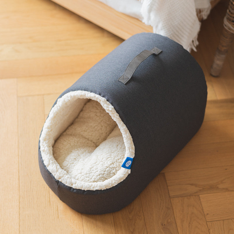 PolarCat™ - Cat Sleeping Bag & Bed